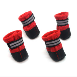 Черевички для собак та котів Zoo-hunt Фанат червоні  міні 3х4х7 см