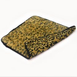 Плед покривало для собак та котів Zoo-hunt хутро  №1 50х60 см