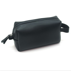 Косметичка Zoo-hunt з екошкіри Кеті 18х10х7 см чорний гладкий 1252
