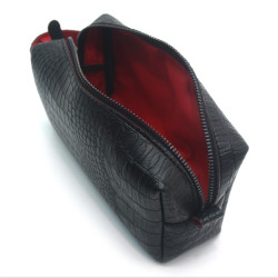 Косметичка Zoo-hunt з екошкіри Кеті 18х10х7 см чорний крокодил матовий 1252