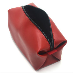 Косметичка Zoo-hunt з екошкіри Лаура 22х11х11 см червона 1251