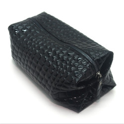 Косметичка Zoo-hunt з екошкіри Лаура 22х11х11 см чорний крокодил 1251