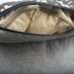 Лежак Zoo-hunt для собак і котів Гросс коричневий  №1 40х50х16 см